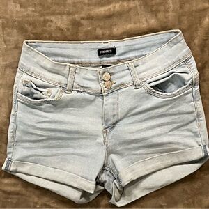 FOREVER 21 LIGHT DENIM CUFF SHORTS